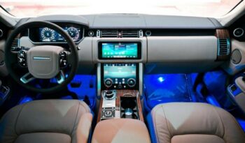 Land Rover Range rover Vogue SE 2021 rental in Dubai full